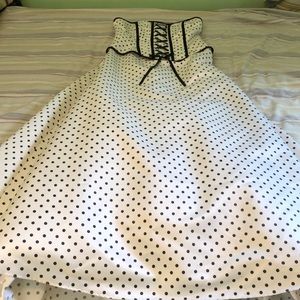 Jessica McClintock - black & white polka dot gown